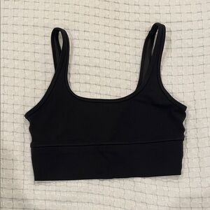Aritzia TNA• Butter longline Sports Bra